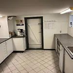 Apartman H. C. Lumbyes Vej - Kaelderlejlighed *