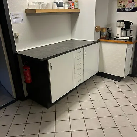 H. C. Lumbyes Vej - Kaelderlejlighed *