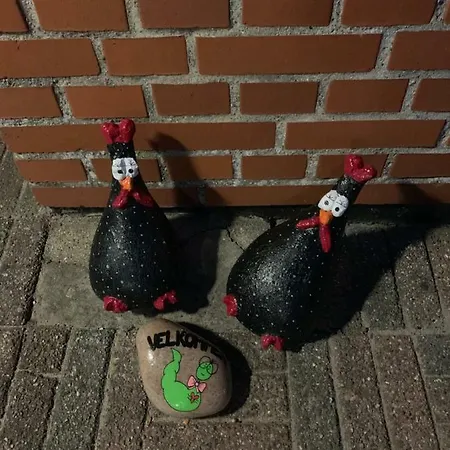 Apartment H. C. Lumbyes Vej - Kaelderlejlighed