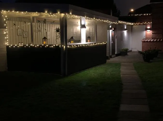 Apartamento H. C. Lumbyes Vej - Kaelderlejlighed *