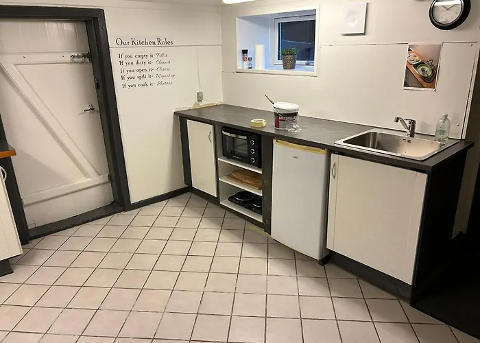 H. C. Lumbyes Vej - Kaelderlejlighed Apartamento